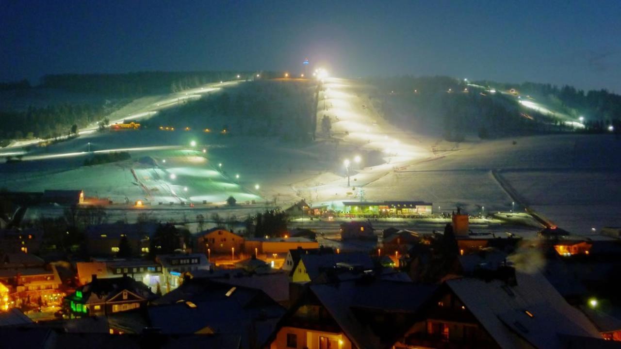 Fewo Blumes Bergfrieden Mit Meinecardplus Willingen  Bagian luar foto
